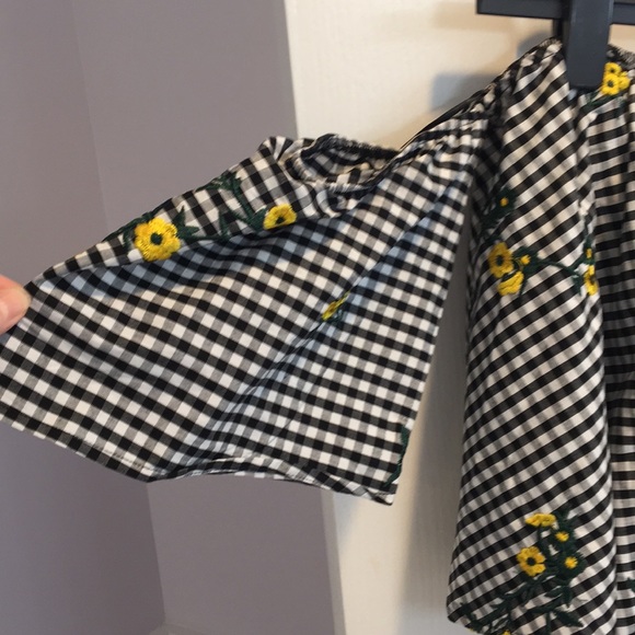 NWT Strapless Swing Top. - Picture 3 of 7